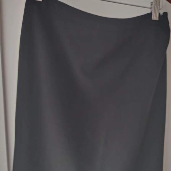 BCBG MAXAZERIA Pencil Skirt with Double Slits Size 4 - Picture 3 of 7